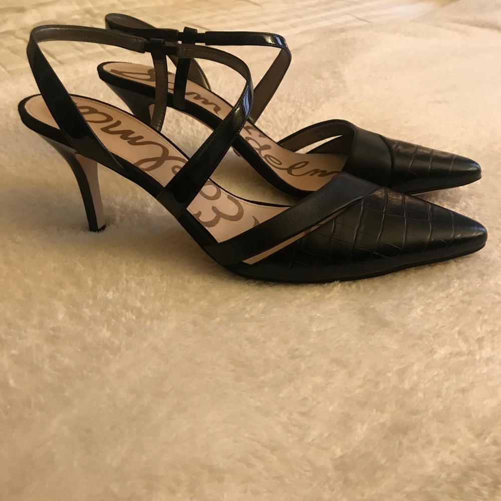 Sam Edelman Othello Black Pumps